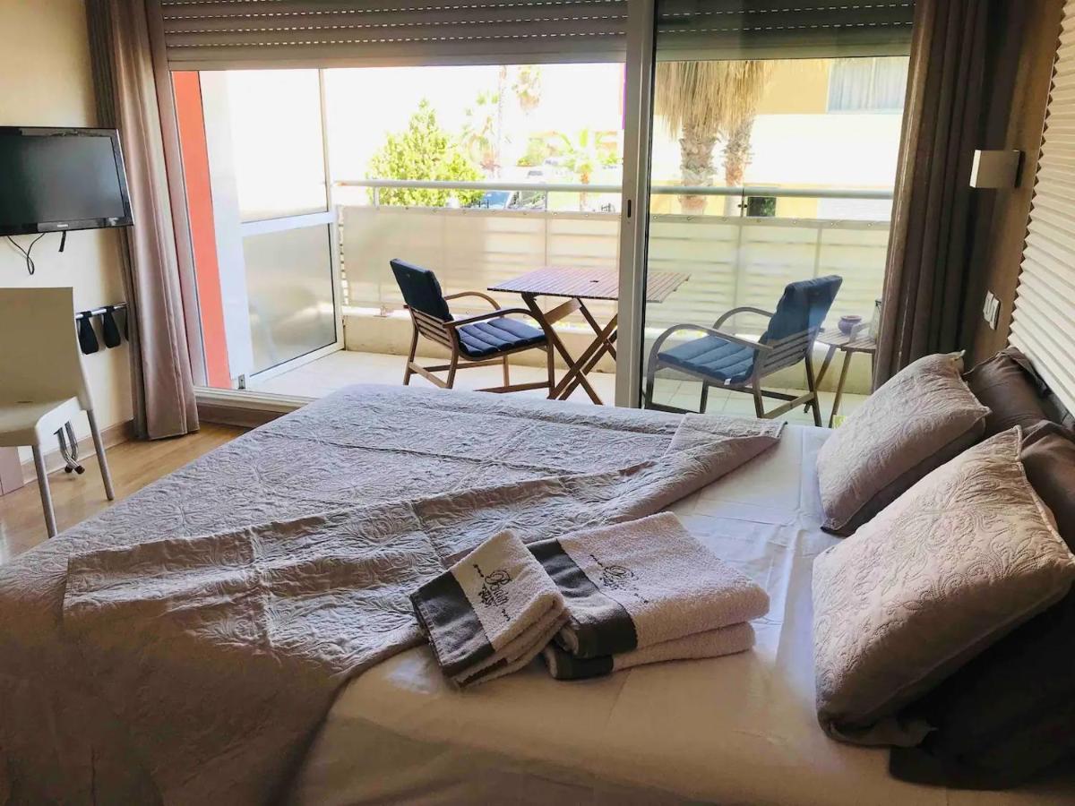 Cote D'Azur Joli Studio 50M Plage, Climatisation , Parking. Villeneuve-Loubet Bagian luar foto